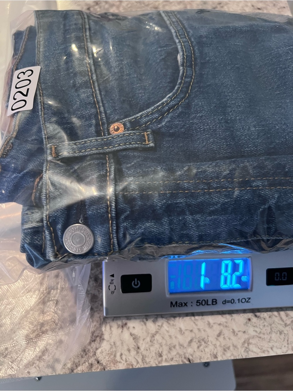 Levi’s Men’s Jeans 505 Classic Blue Straight Fit Size 32 Everyday Staple - Picture 12 of 12